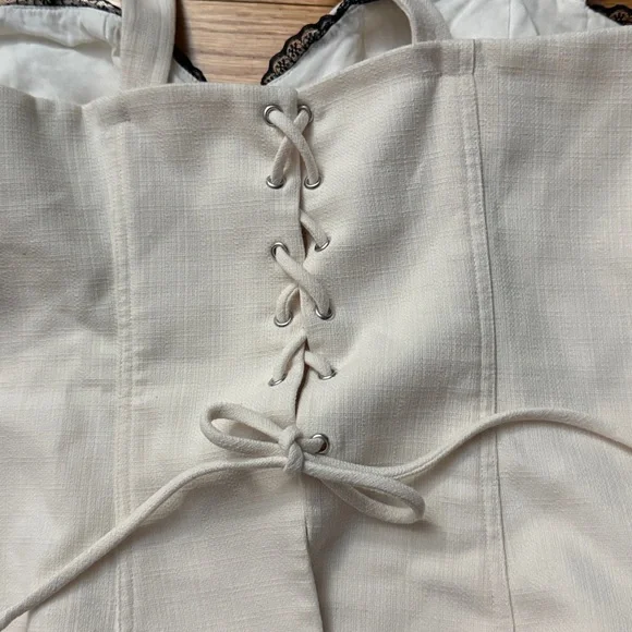 Reformation Alisa Top Ivory - Size 8 B07 - Picture 6 of 8